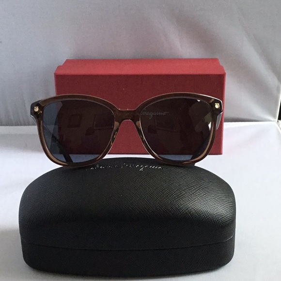 SALVATORE FERRAGAMO SUNGLASSES - Picture 8 of 13